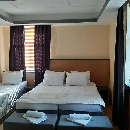 Апарт-отель Grand River & Sobe Кониц